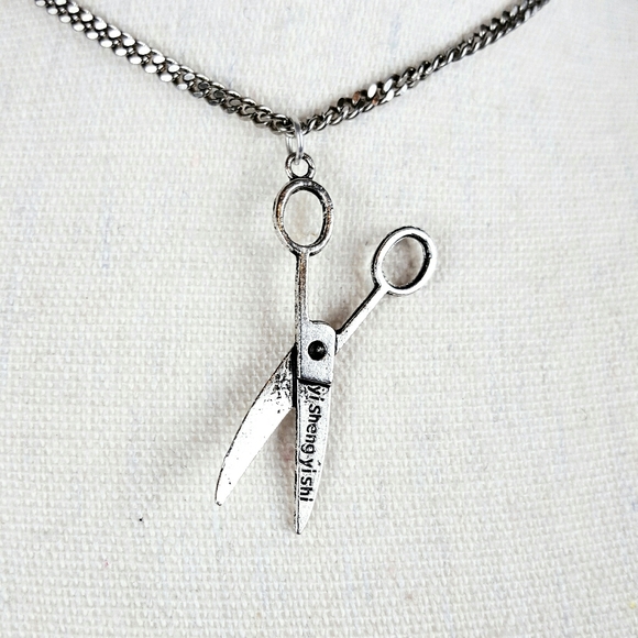 Silver Scissors Pendant and Chain - Picture 2 of 3